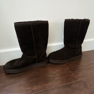 Koolaburra by UGG Classic Tall Boots Black Size 6 Good Condition